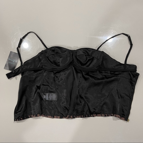 Guess by Marciano Sexy Silk Animal-Print Bustier - Picture 4 of 6